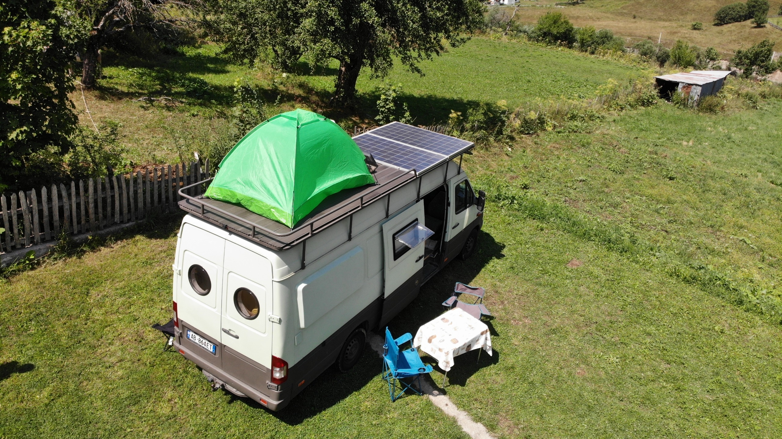 Carousel van image 5