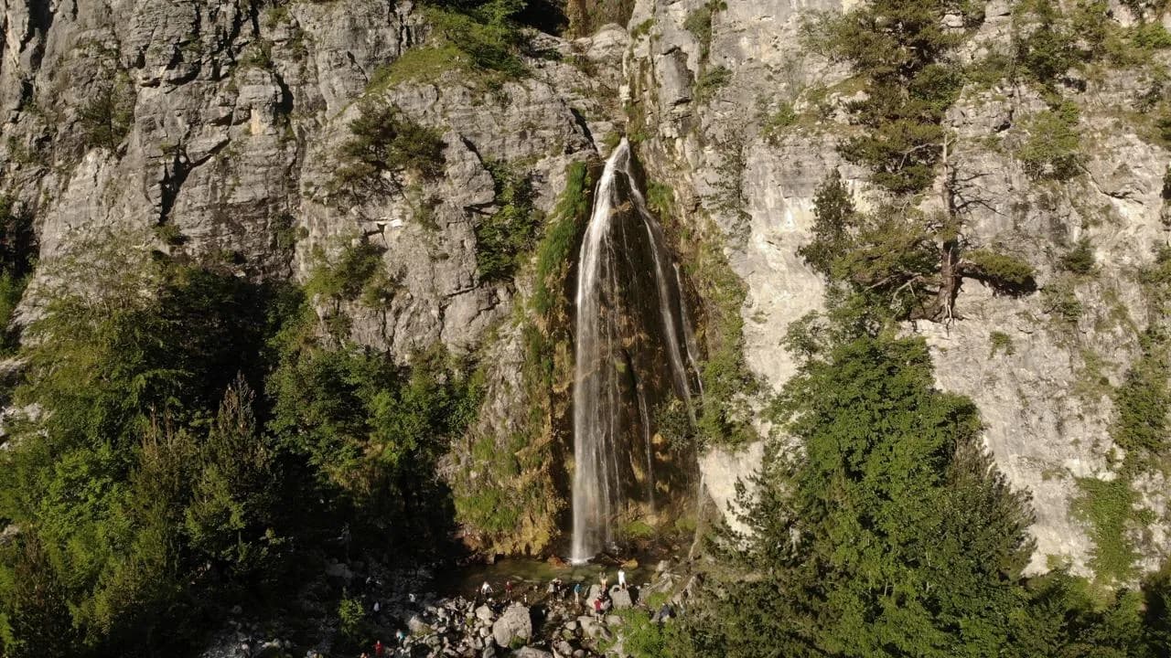 Grunas Waterfall